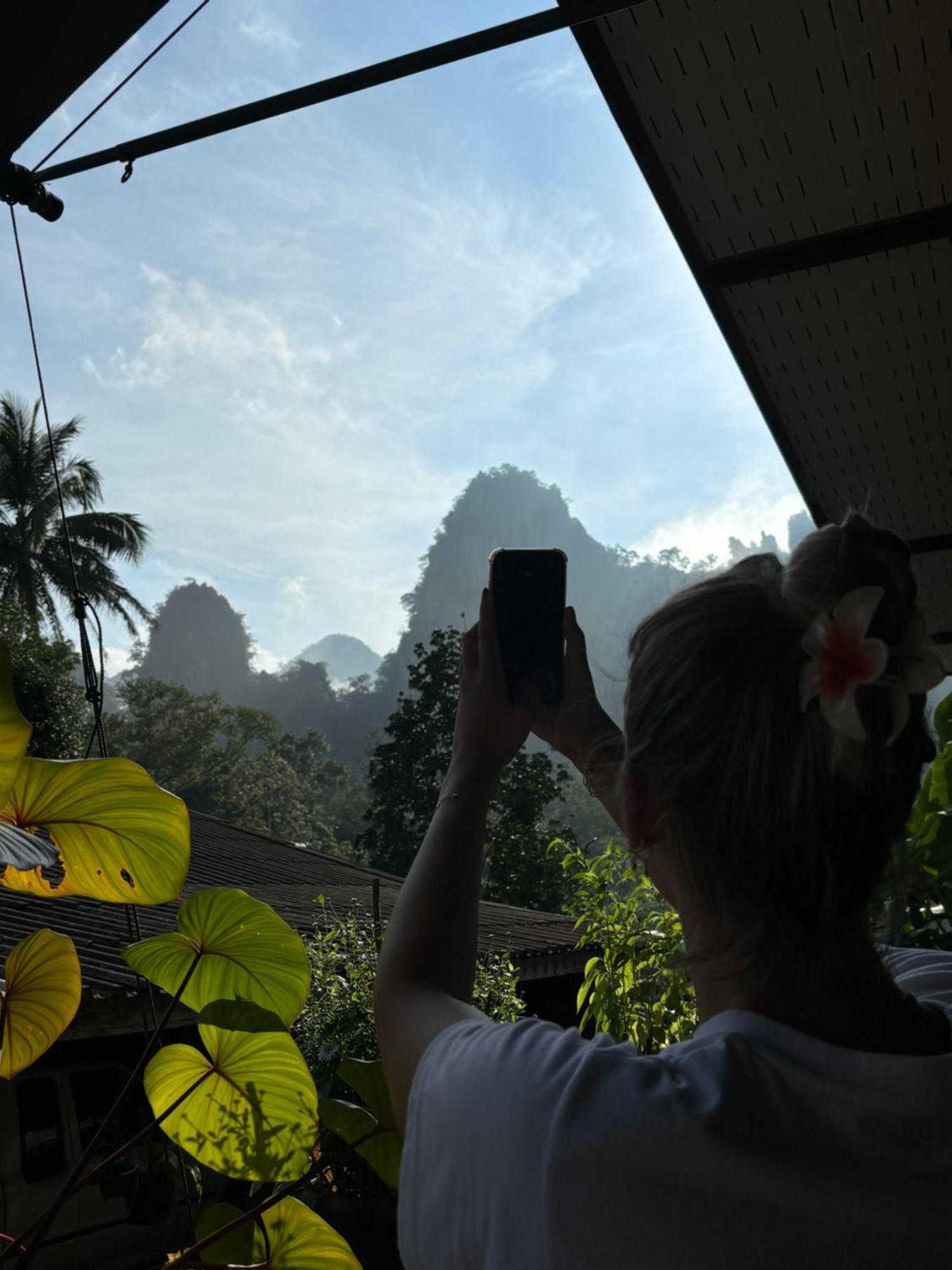 Khao Sok Backpacker Hostel Khao Sok National Park Экстерьер фото